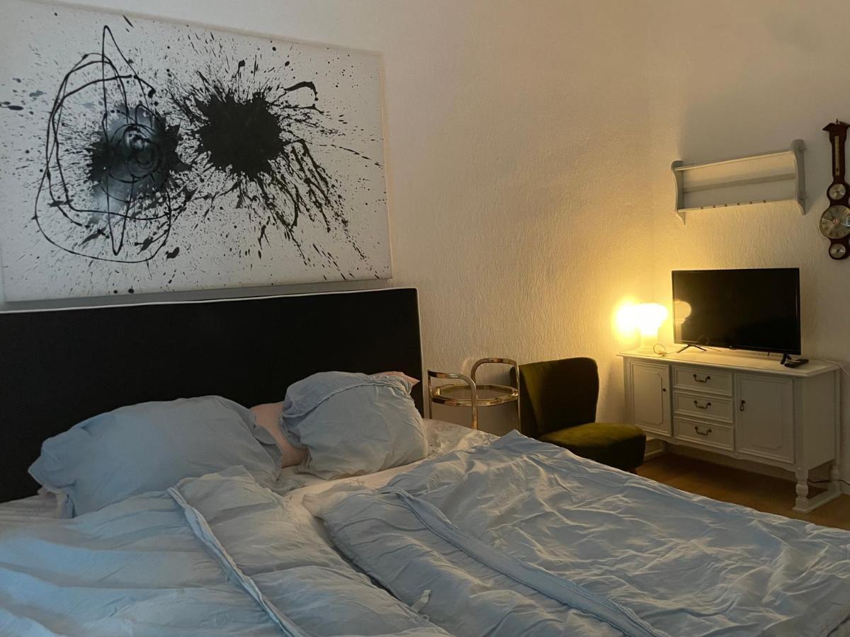 1 Schlafenzimmer 1 Whonzimmer Waschmaschine Trockner Maximum 4Personen Rheinhausen Center Appartement 1705 杜伊斯堡 外观 照片