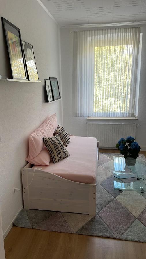 1 Schlafenzimmer 1 Whonzimmer Waschmaschine Trockner Maximum 4Personen Rheinhausen Center Appartement 1705 杜伊斯堡 外观 照片
